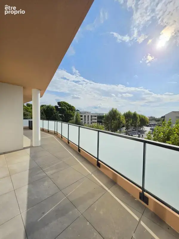 Appartement de type 4 de 105m² + Terrasse de 30m² + 2 parkings - photo 5