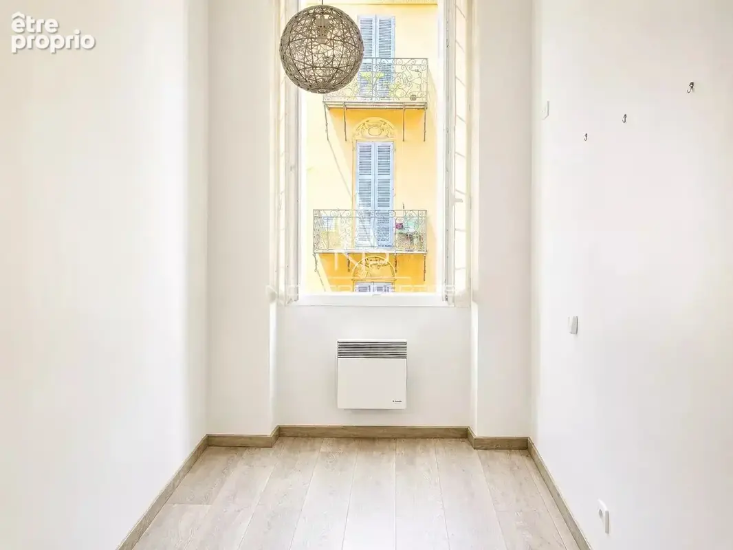 Carré d'Or, rue Massena, 3 pièces proche mer - photo 9