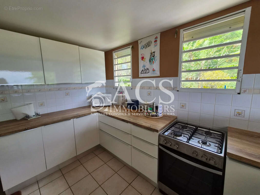 Magnifique villa F5 avec piscine et vue mer - photo 10
