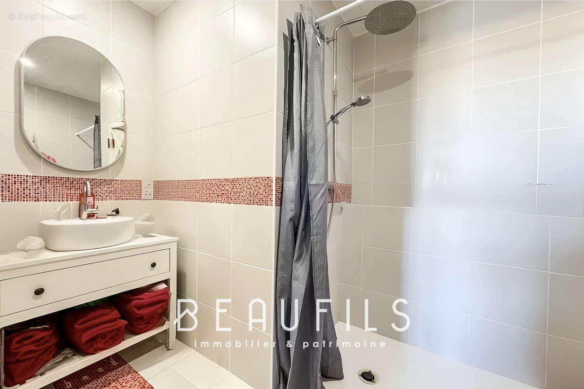 Appartement à MAUGUIO