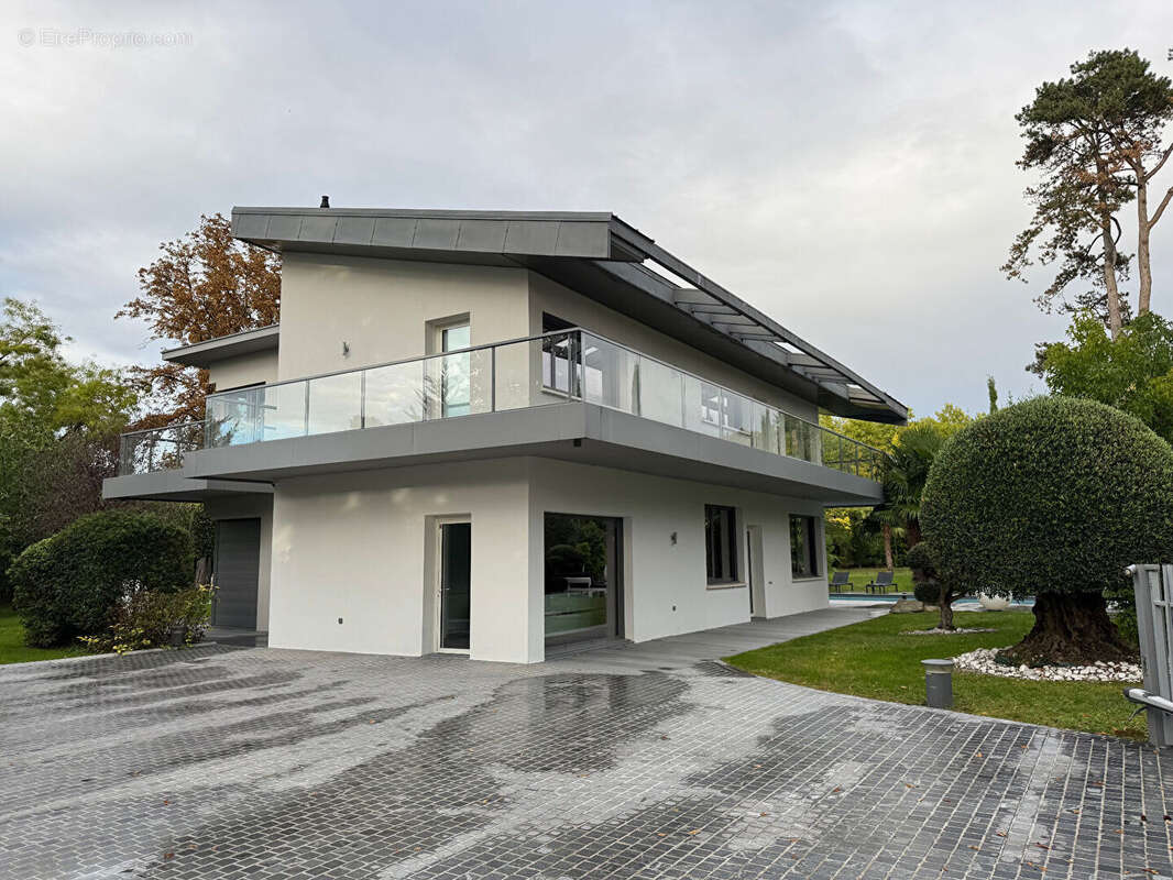 Maison à RUEIL-MALMAISON