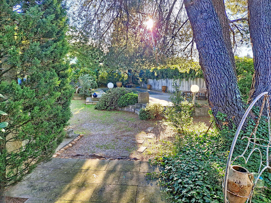 Maison à VILLENEUVE-LES-AVIGNON