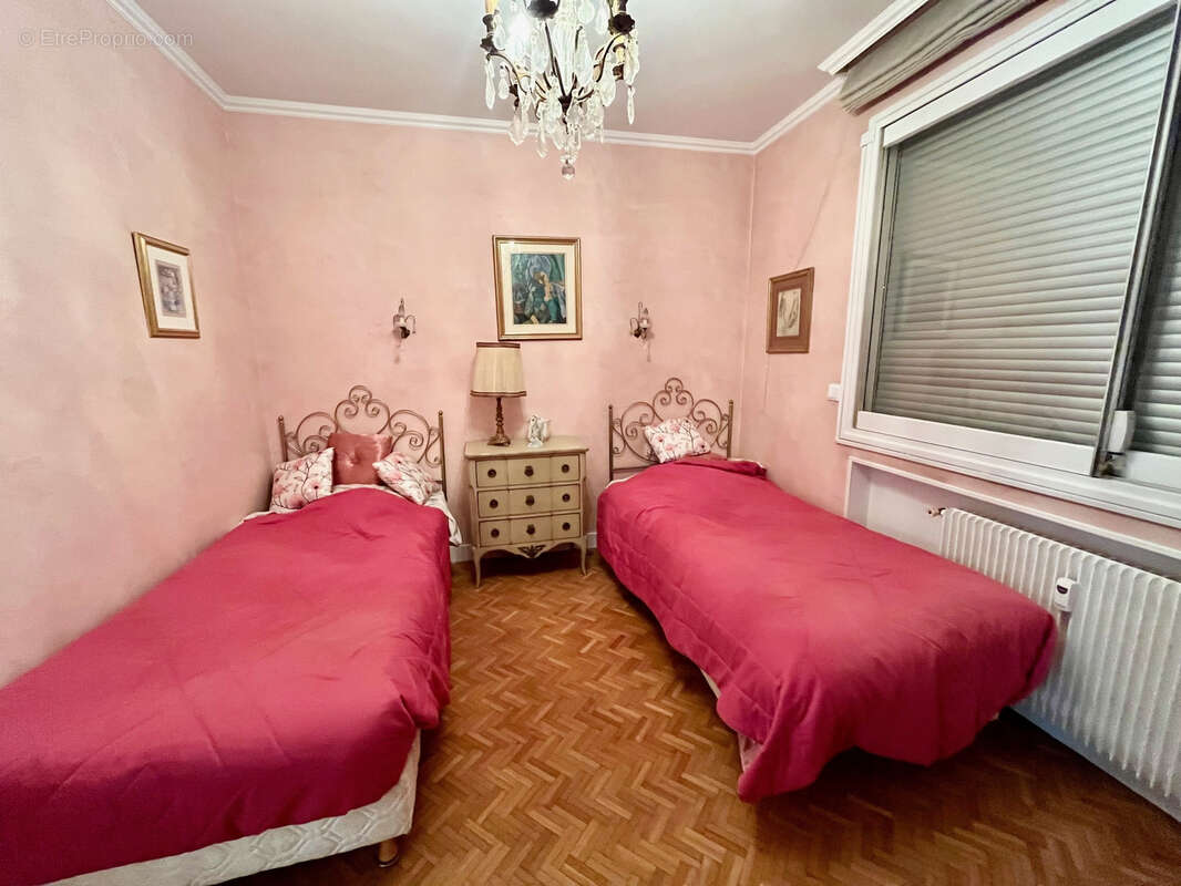 Appartement à SAINT-MAUR-DES-FOSSES