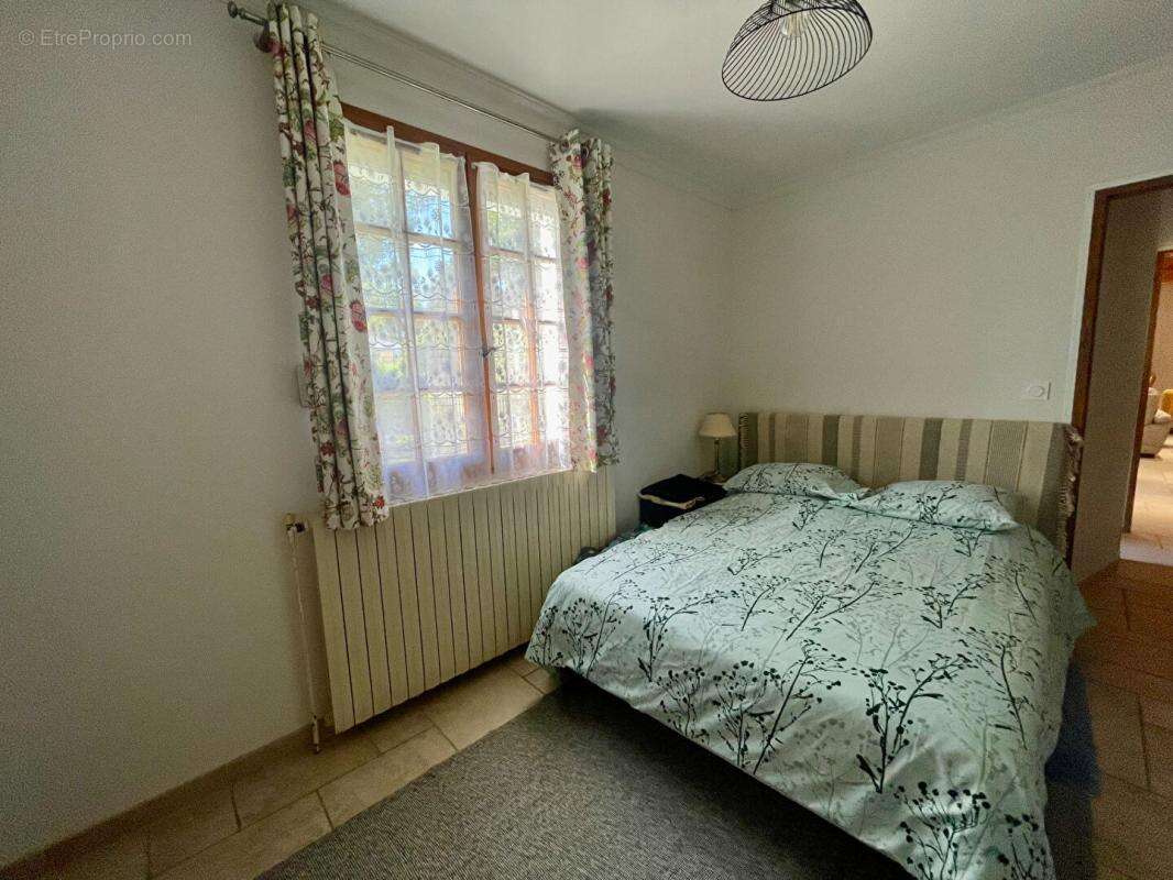 Maison à VEZENOBRES