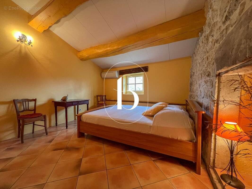 Maison à GOUDARGUES