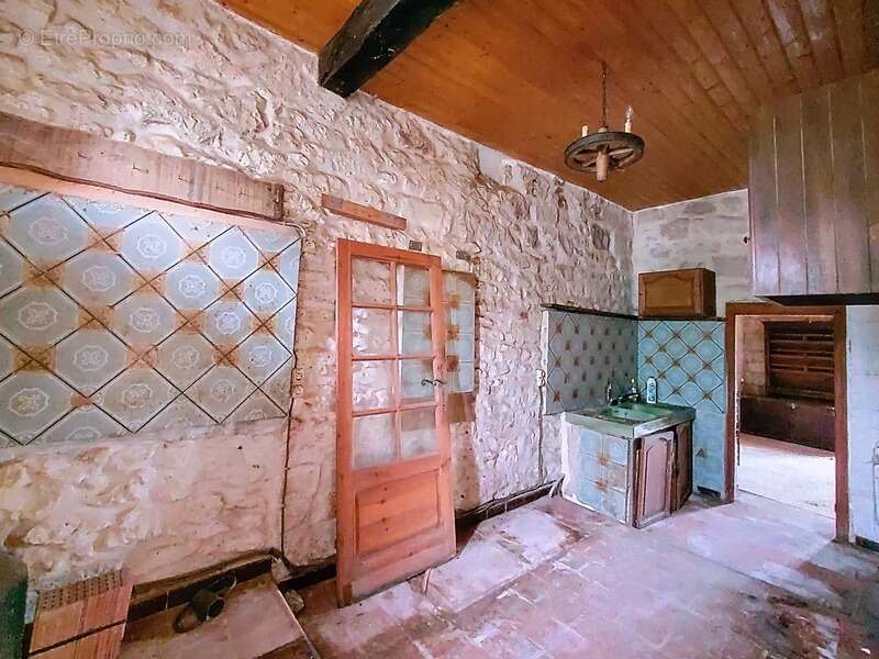 Maison à SAINT-LARY