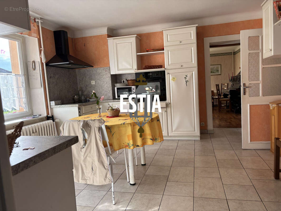 Maison 146 m² à Thiebaumenil  - photo 6