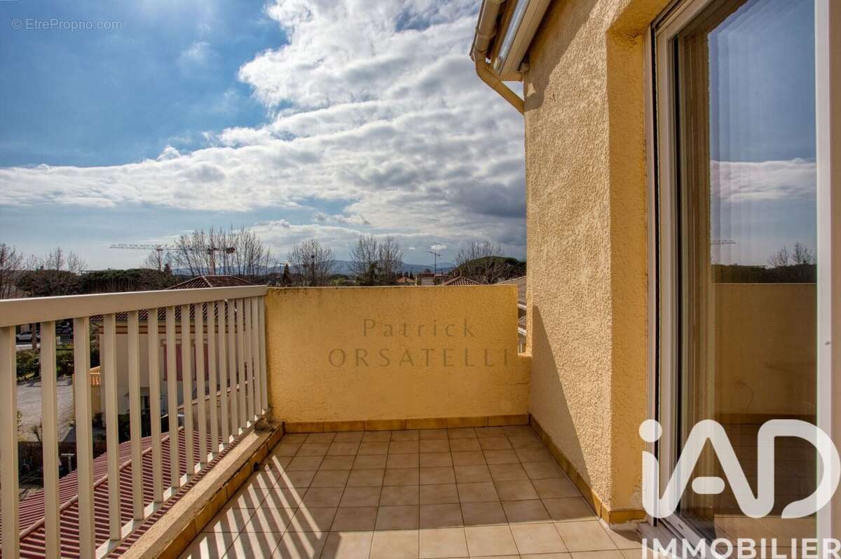 Photo 2 - Appartement à FREJUS
