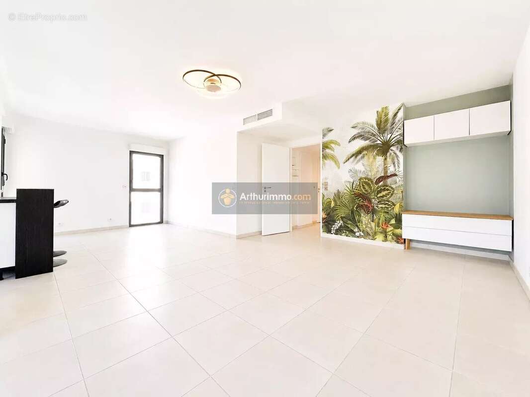 Appartement à FREJUS