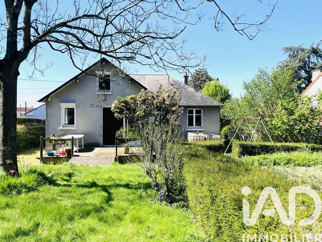 Photo 2 - Maison à CERNUSSON