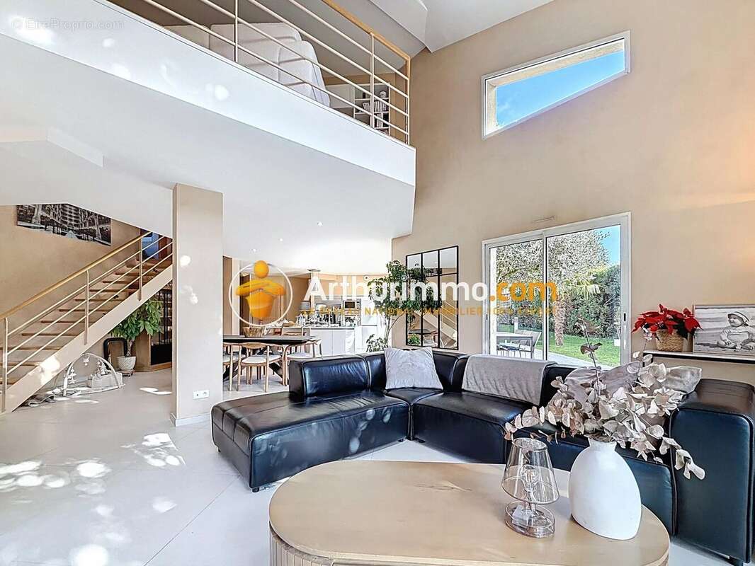 Maison à BOURGOIN-JALLIEU