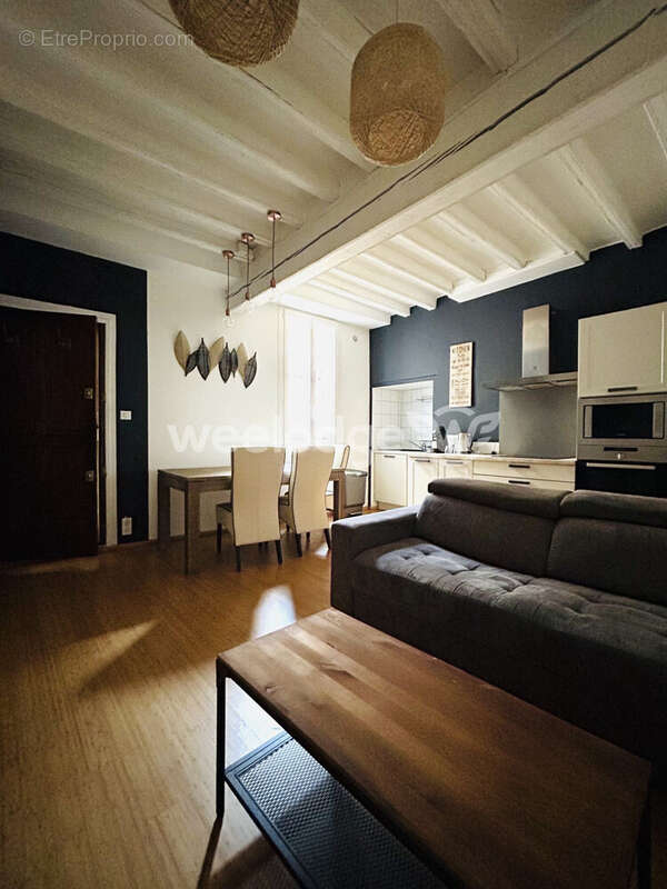 Appartement à L'ISLE-SUR-LA-SORGUE