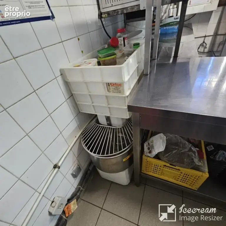 JUAN LES PINS, restaurant, 80 couverts, 100 M des plages, terrasse, parking, excellent état. - photo 22