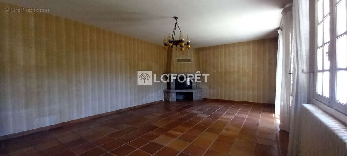 Maison Saint Agathon 5 pièce(s) 150 m2 - photo 3