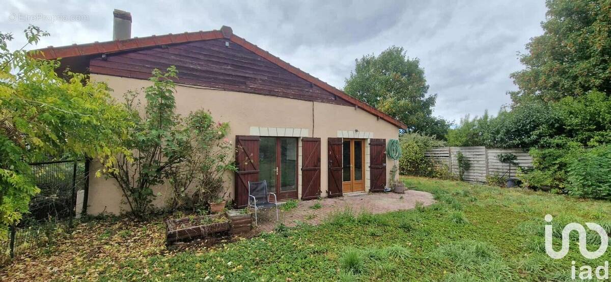 Photo 1 - Maison à GIFFAUMONT-CHAMPAUBERT