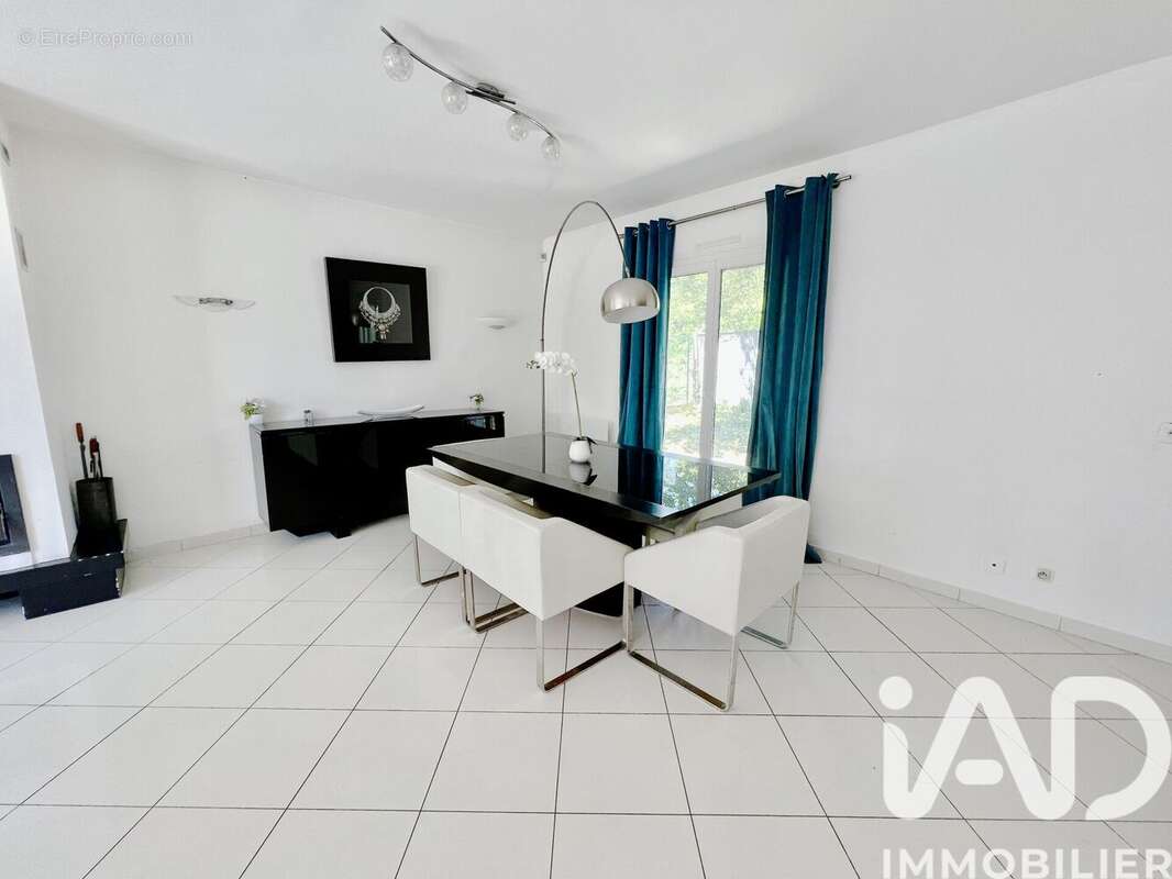 Photo 4 - Maison à CORBEIL-ESSONNES