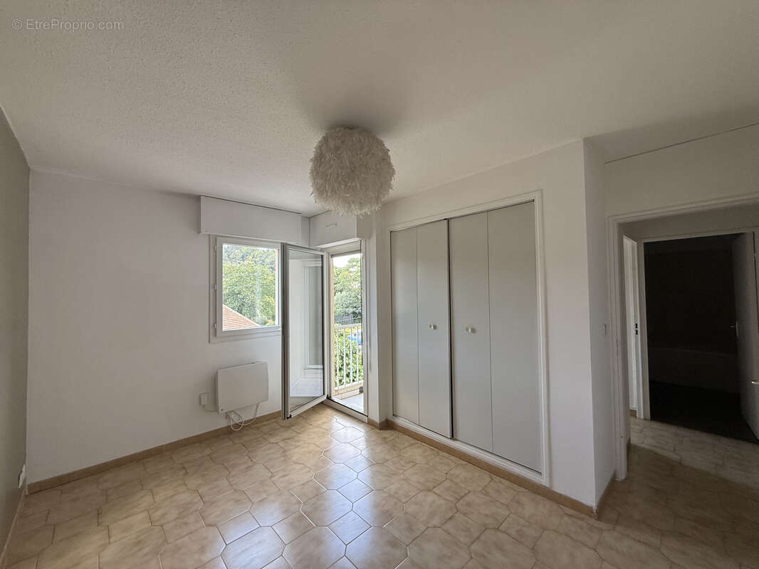 Appartement t3 proche jardins de la fontaine - photo 5