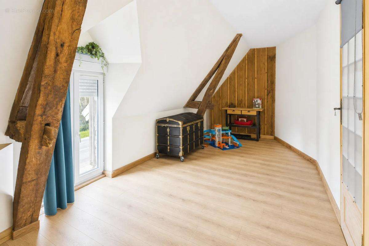 Maison à MEZIERES-EN-BRENNE