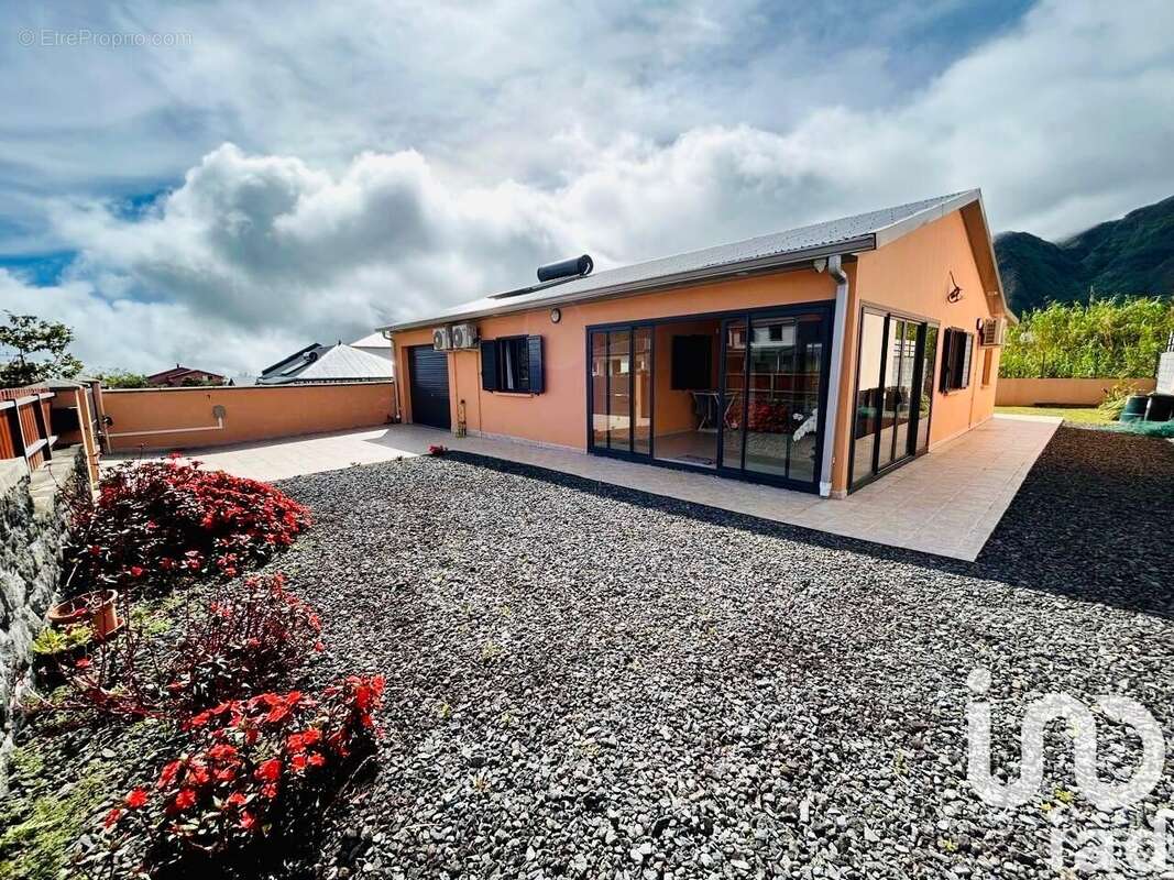 Photo 2 - Maison à LA PLAINE-DES-PALMISTES