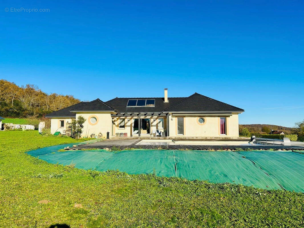 Maison à CASTEIDE-DOAT