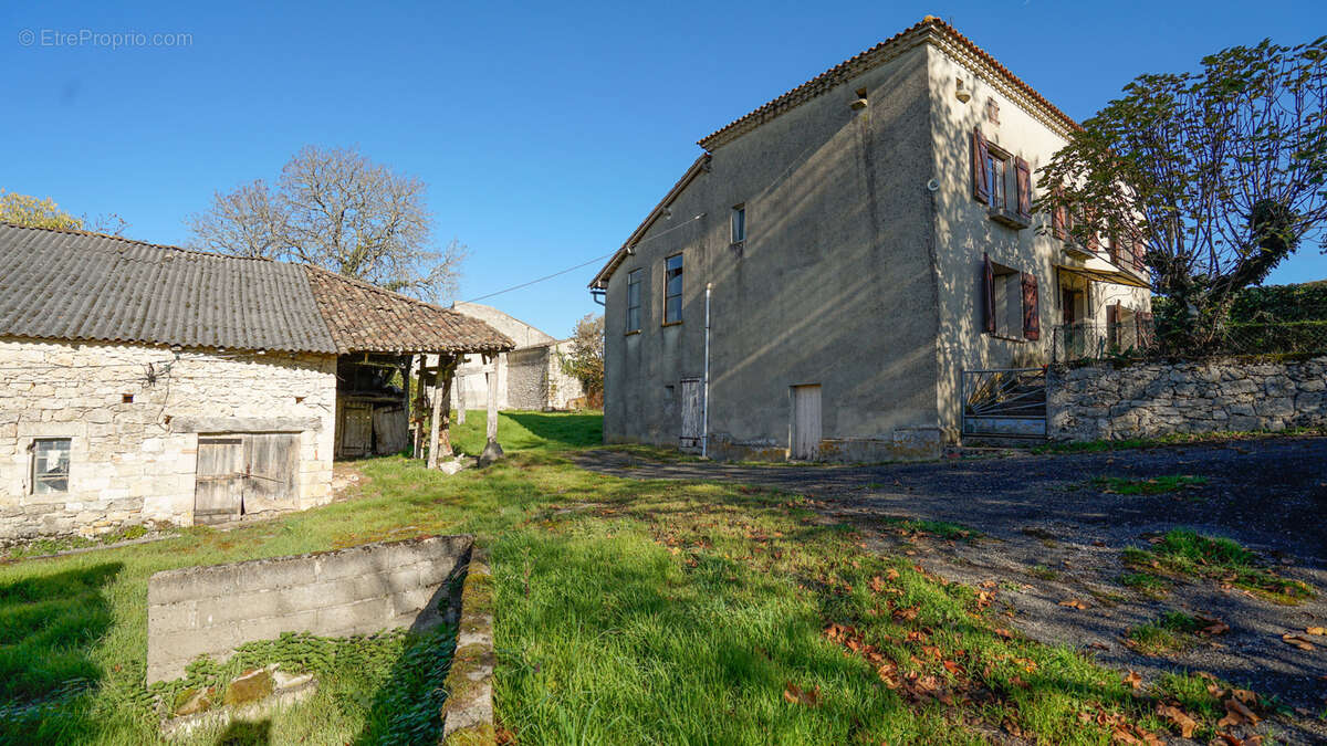 Maison à BOURG-DE-VISA