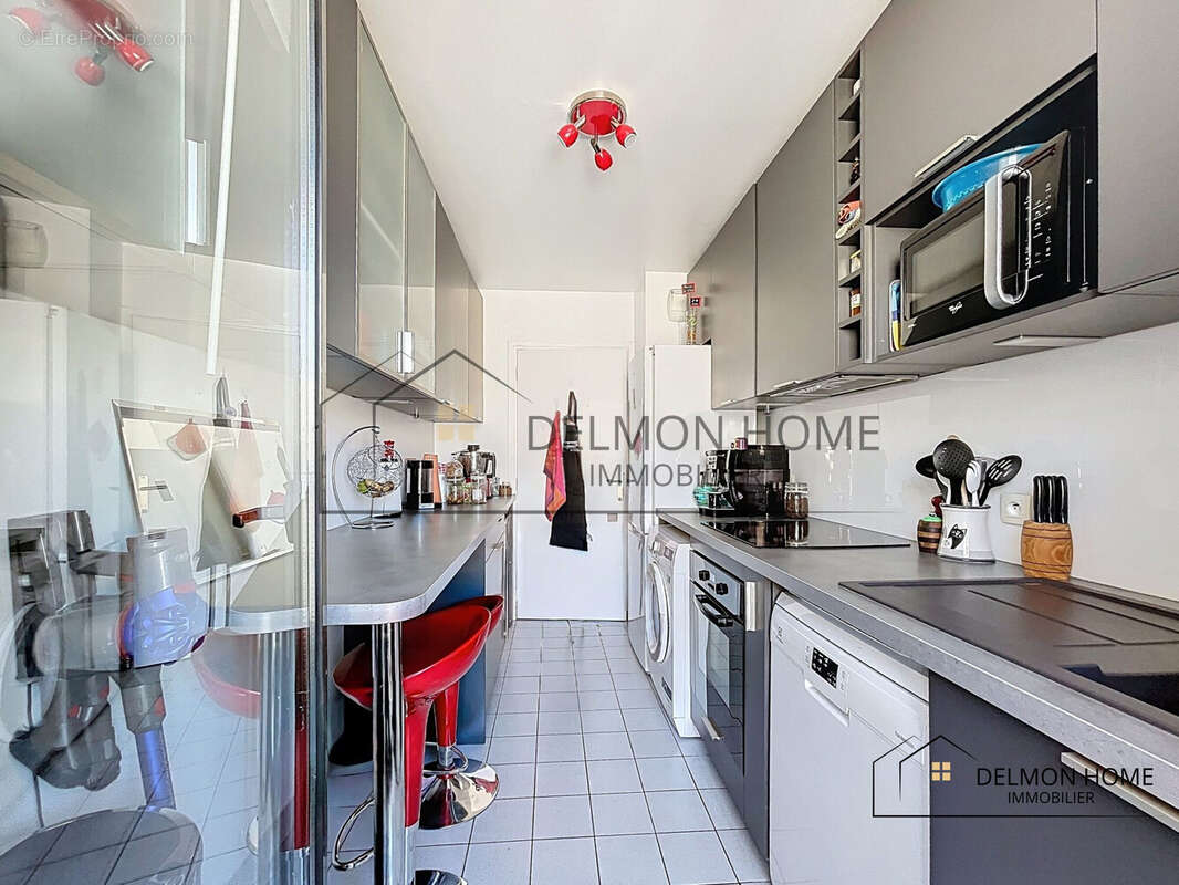 Appartement à COURBEVOIE