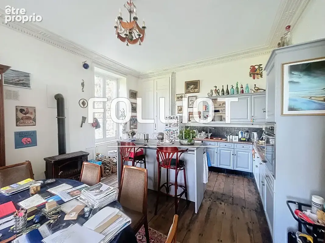 Maison de 180m² avec 4 chambres à vendre à VIRE NORMANDIE REF 14097SL - photo 3