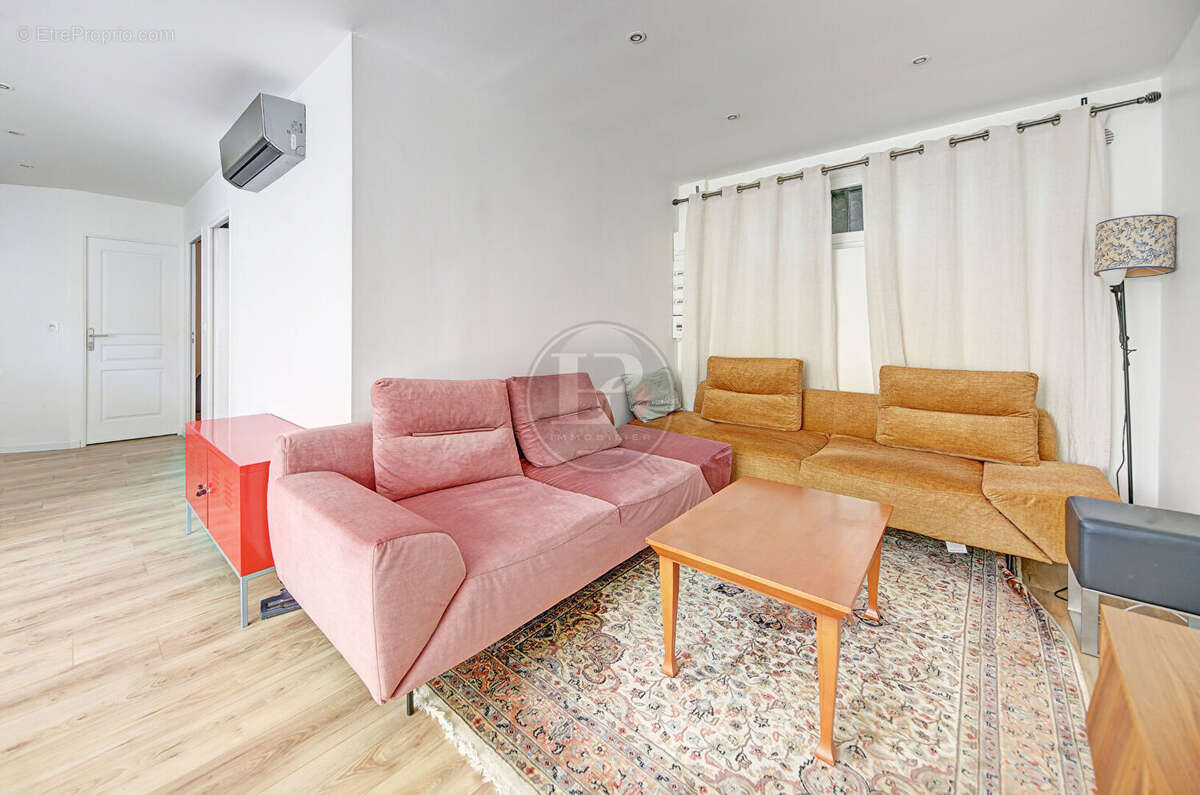 Appartement à MAREIL-MARLY