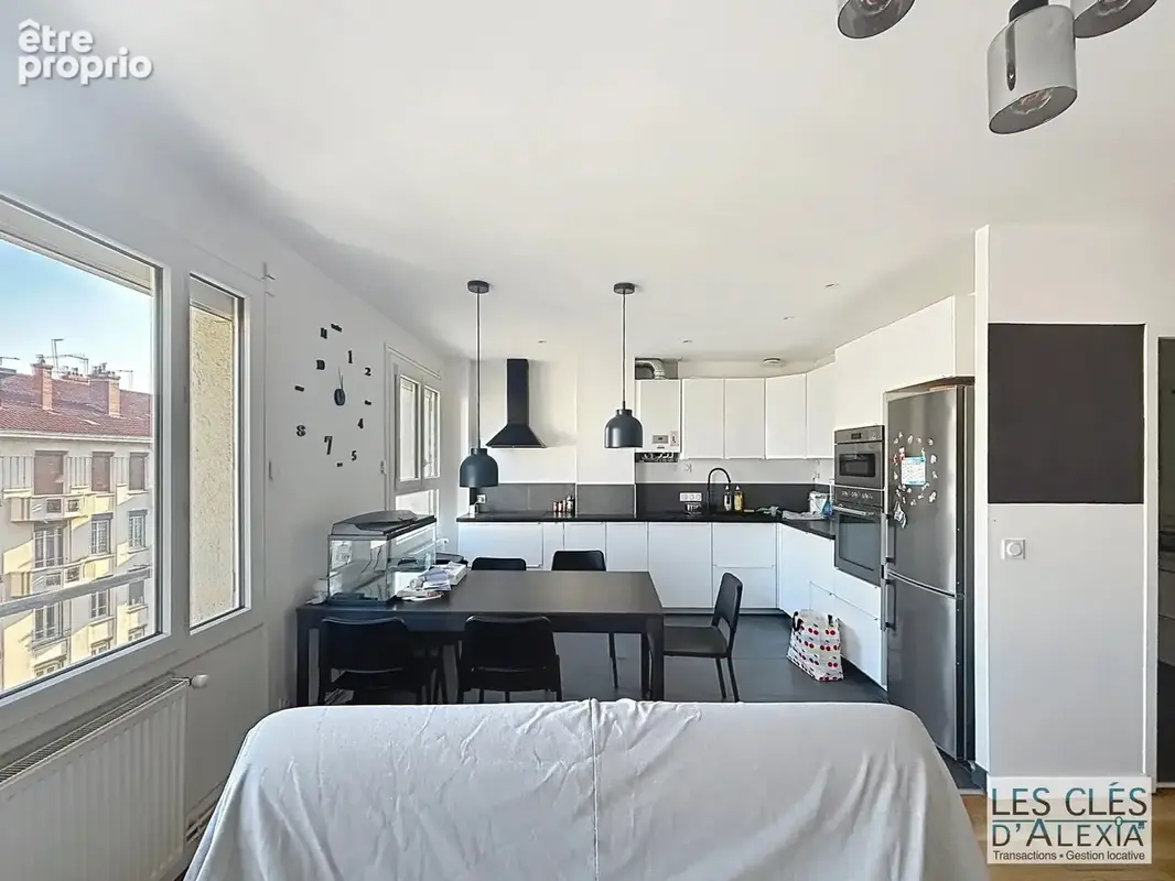 T4 de 76,56 m² -  avenue berthelot lyon 7 avec cave - photo 4