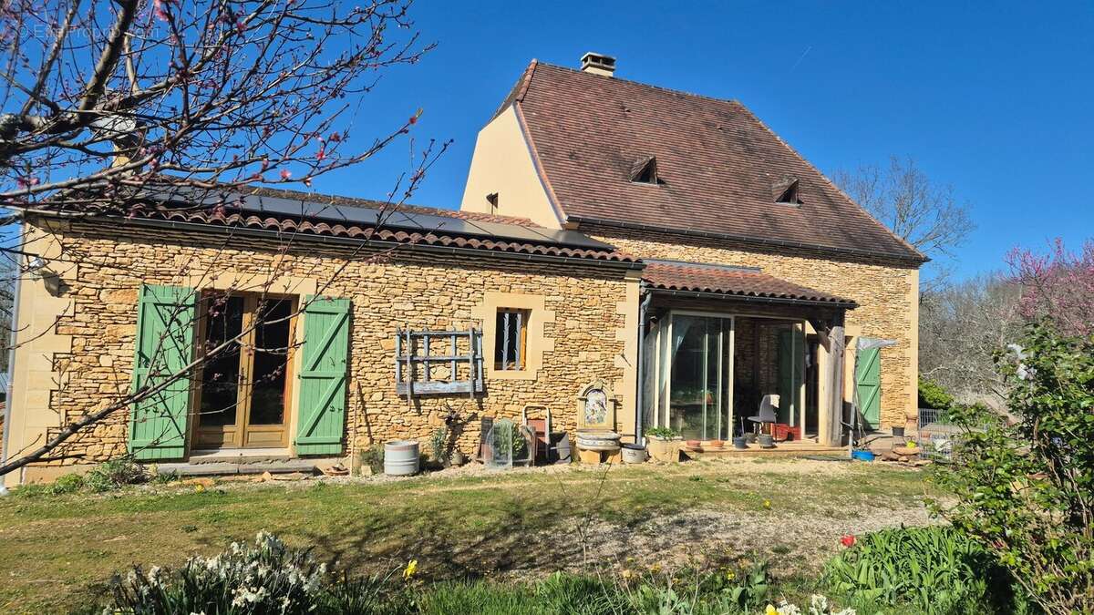 Maison à MEYRALS