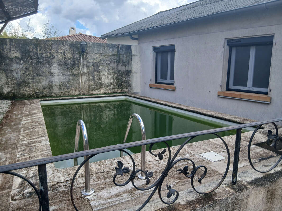 Maison à LES SALLES-DU-GARDON