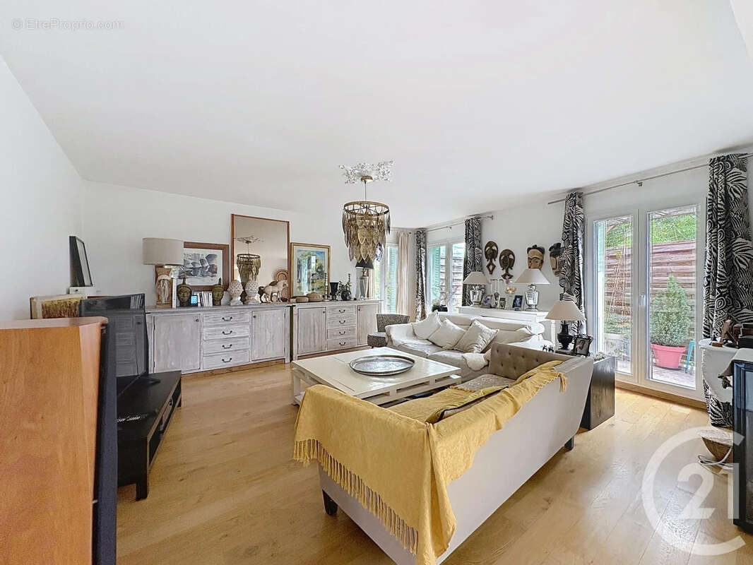 Appartement à CHAMPIGNY-SUR-MARNE