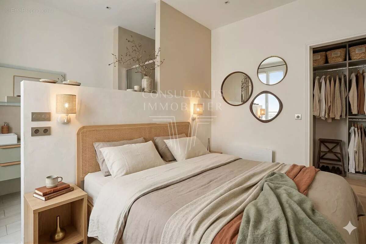Appartement à PARIS-16E