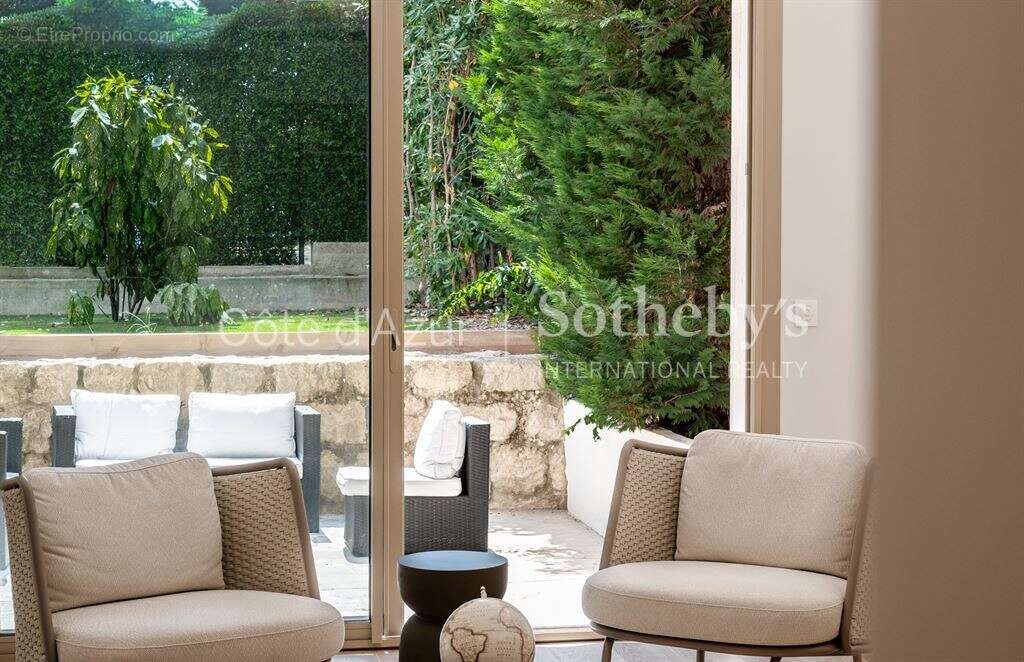 Nice, Le Port : Appartement 86 m² avec jardin privatif - Boulevard Franck Pilatte - photo 19