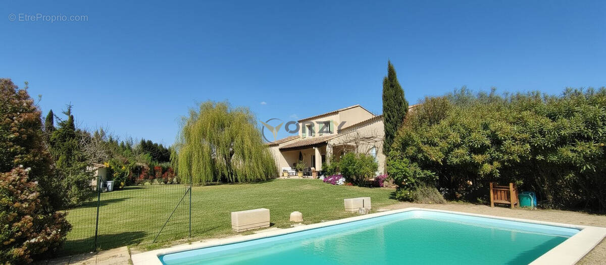 Maison à MAUSSANE-LES-ALPILLES
