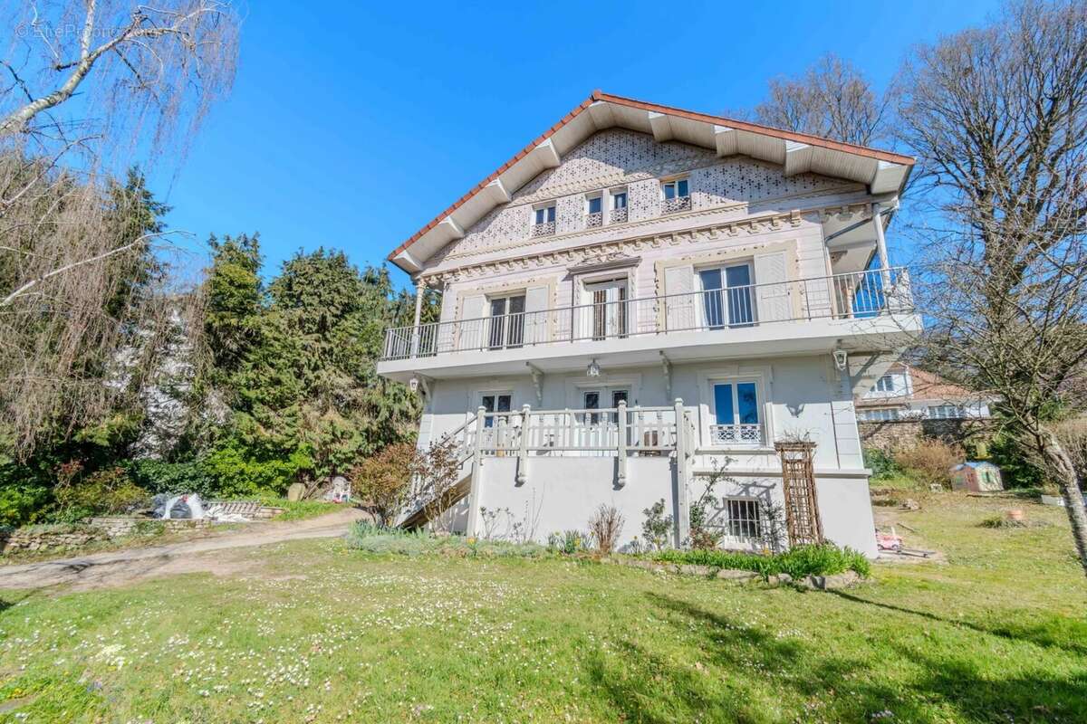 Maison à MONTMORENCY