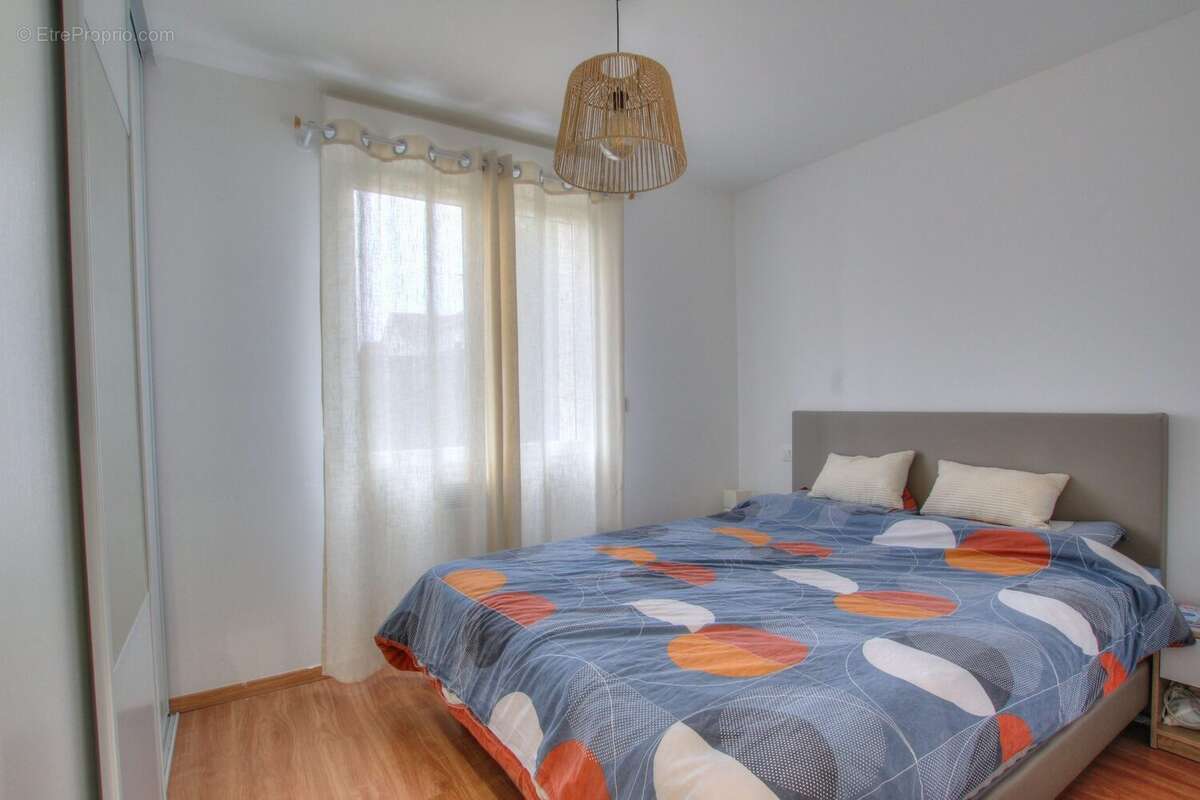 Appartement à SAINT-GENIS-POUILLY