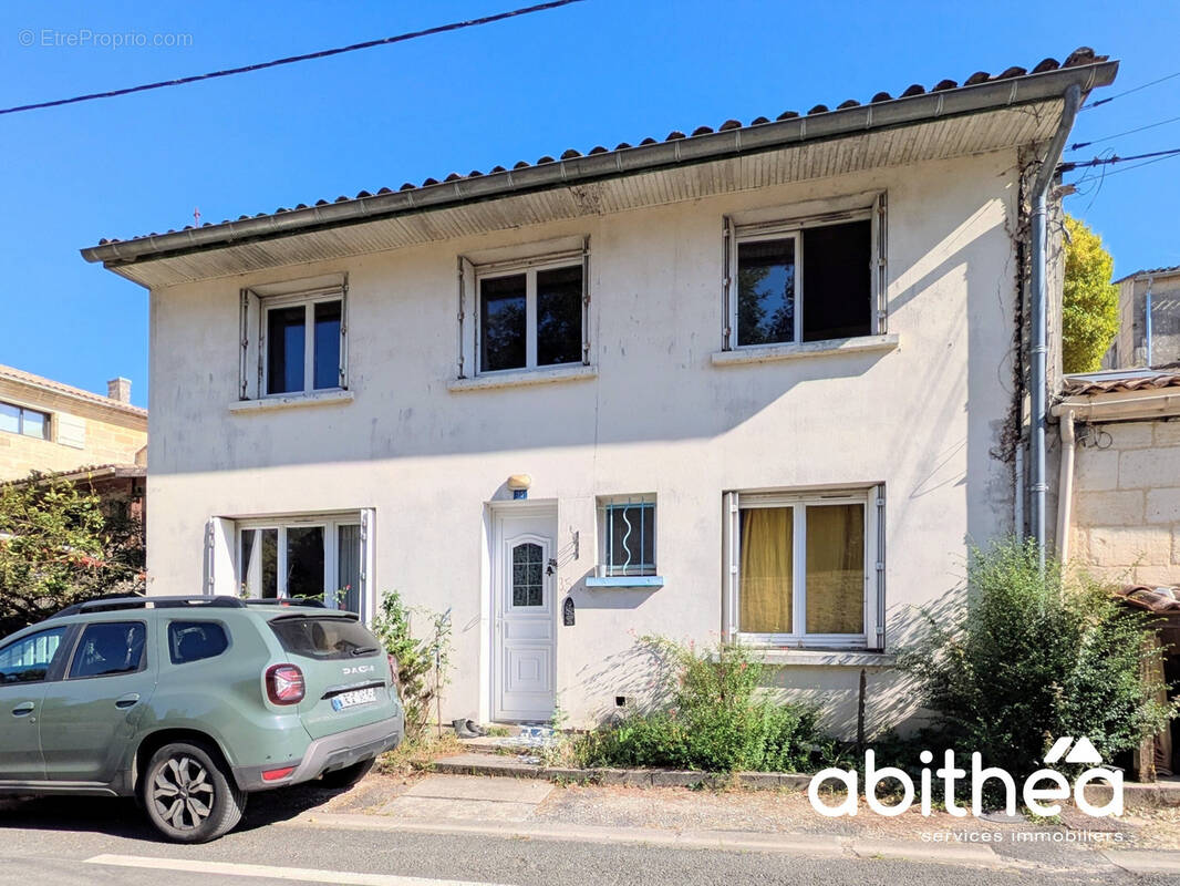 Maison à VAYRES