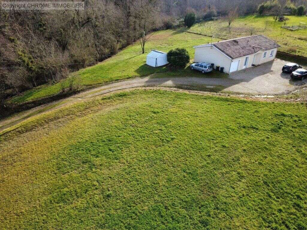 Maison à SAINTE-BAZEILLE