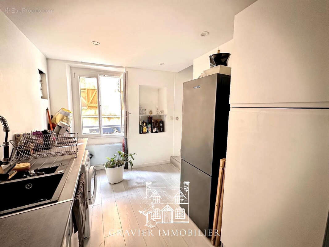 Maison à LA VALETTE-DU-VAR