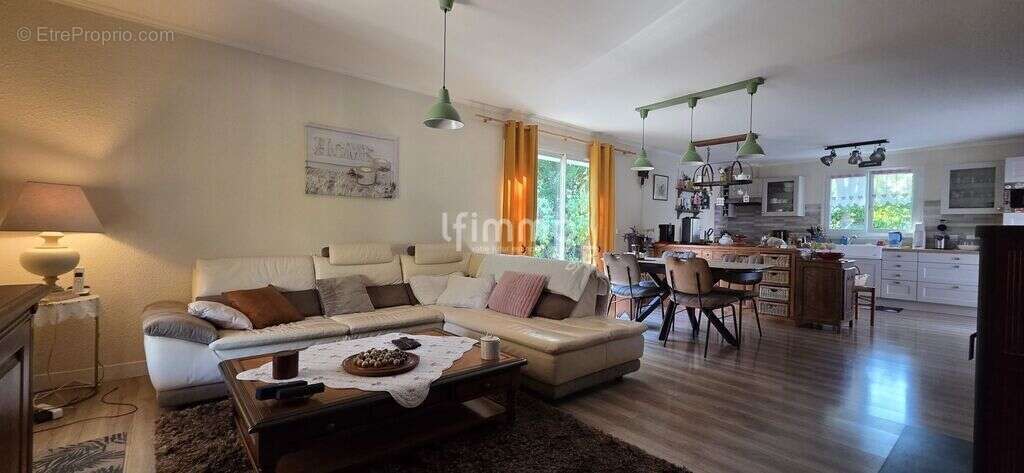 Maison à CAMPAGNE-SUR-AUDE