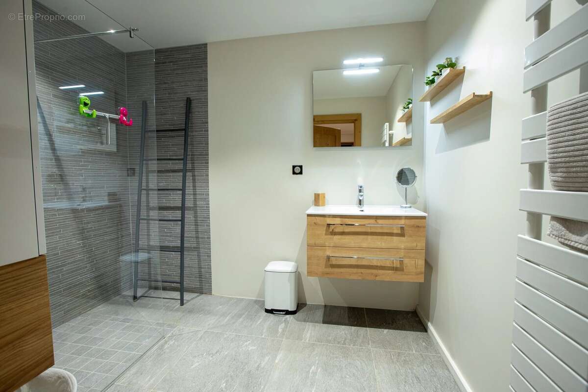 Appartement à CHATEL