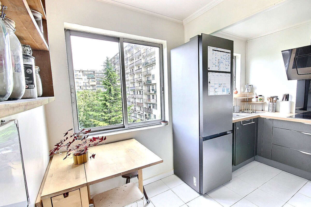Appartement à FRESNES