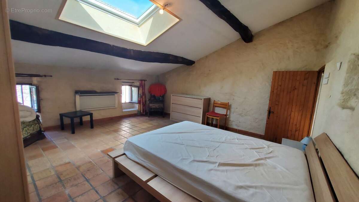 Maison à LABLACHERE