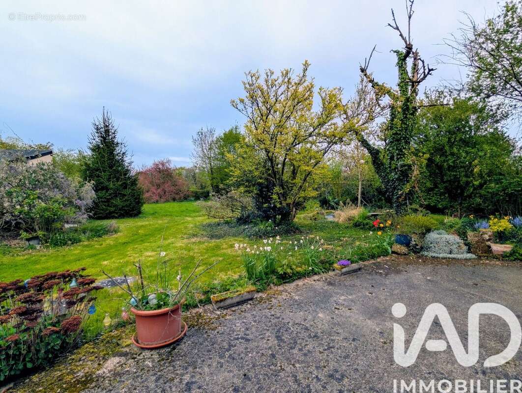 Photo 3 - Maison à OUDEUIL