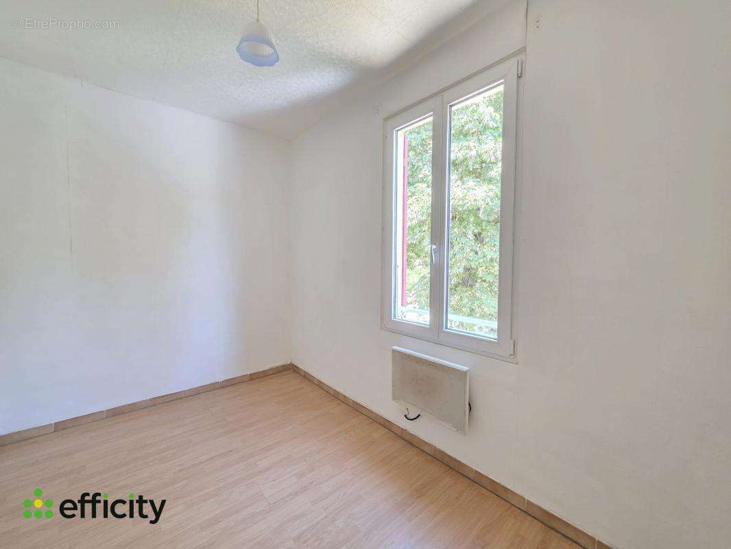 Maison 70 m² à Chateau-Arnoux-Saint-Auban  - photo 14