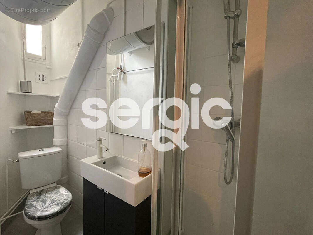 Appartement à PARIS-14E