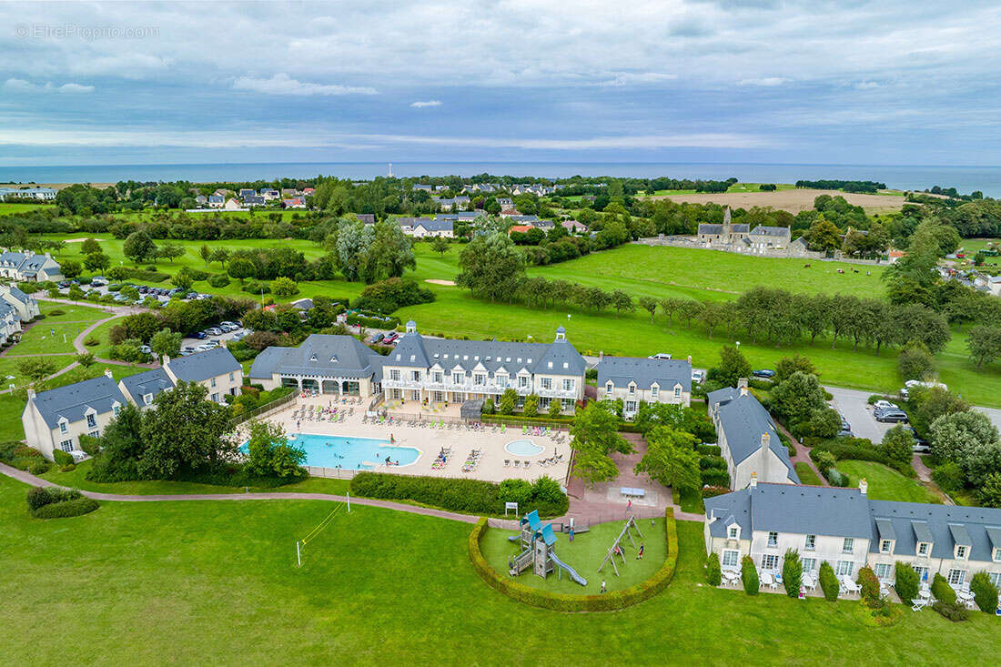 Maison à PORT-EN-BESSIN-HUPPAIN