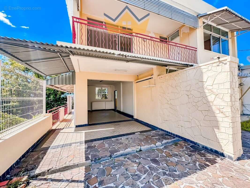 Maison à FORT-DE-FRANCE