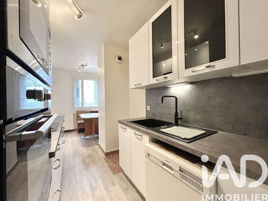 Photo 5 - Appartement à CORBEIL-ESSONNES